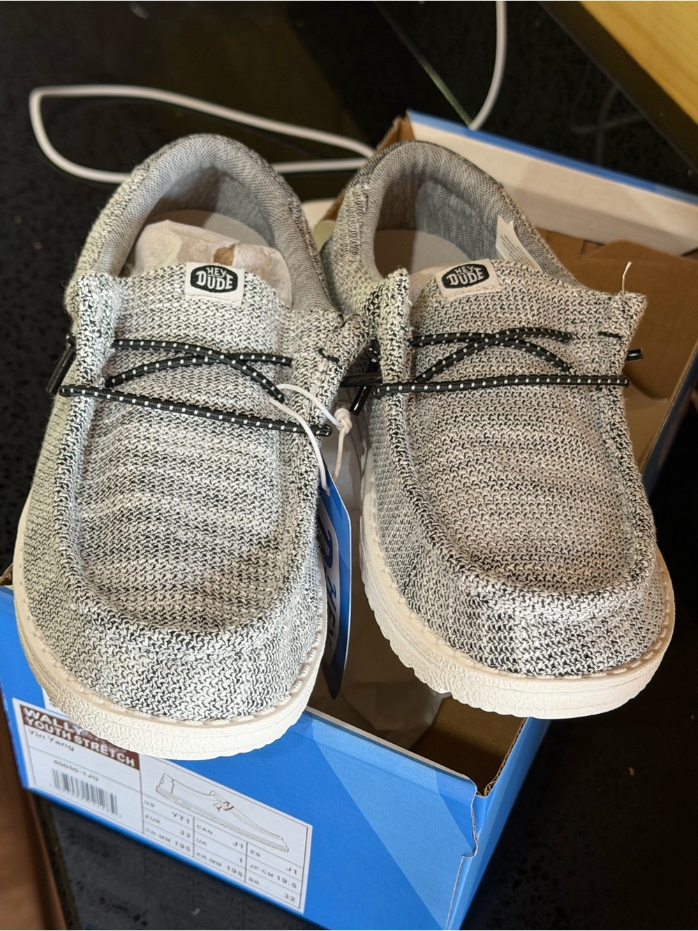 NWT Hey Dude Wally Yin Yang Youth Size 1
